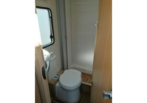 Autocaravana Perfilada SUNLIGHT T-64 de Ocasión