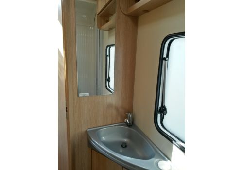 Autocaravana Perfilada SUNLIGHT T-64 de Ocasión