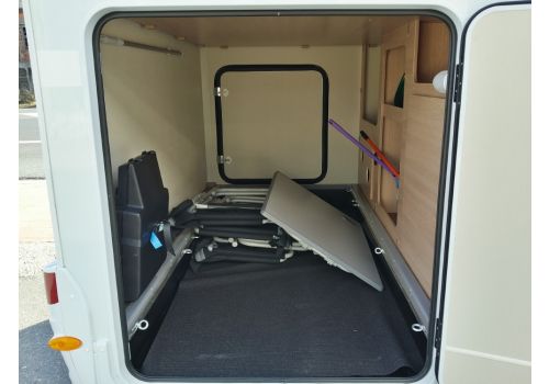 Autocaravana Perfilada SUNLIGHT T-68 con cambio automático de Ocasión