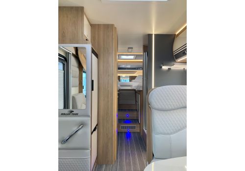 Autocaravana Integral ROLLER TEAM Zefiro 284 INT de Ocasión