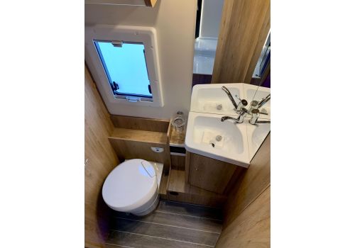 Autocaravana Integral ROLLER TEAM Zefiro 284 INT de Ocasión