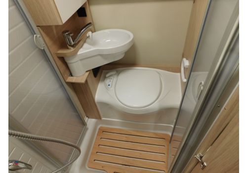 Autocaravana Perfilada SUNLIGHT T-58 modelo 2018 de Ocasión