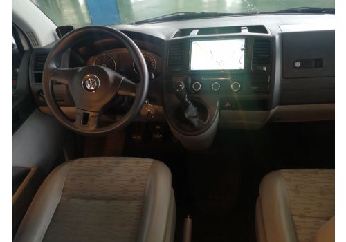 Furgoneta Cámper VOLKSWAGEN Transporter T5 camperizada de Ocasión