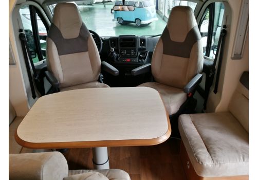 Autocaravana Perfilada DETHLEFFS T 7057 EB modelo 2017 de Ocasión