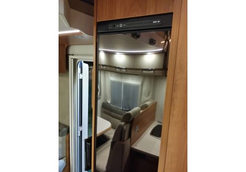 Autocaravana Perfilada DETHLEFFS T 7057 EB modelo 2017 de Ocasión