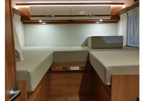Autocaravana Perfilada DETHLEFFS T 7057 EB modelo 2017 de Ocasión