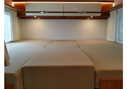 Autocaravana Perfilada DETHLEFFS T 7057 EB modelo 2017 de Ocasión