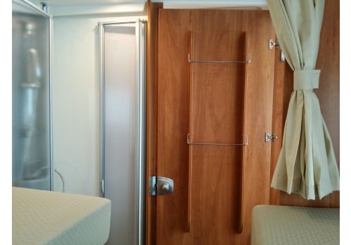 Autocaravana Perfilada DETHLEFFS T 7057 EB modelo 2017 de Ocasión