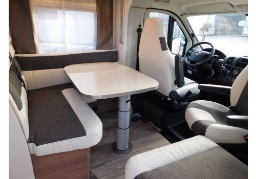 Autocaravana Perfilada DETHLEFFS Trend T 7057 DBM modelo 2017 de Ocasión