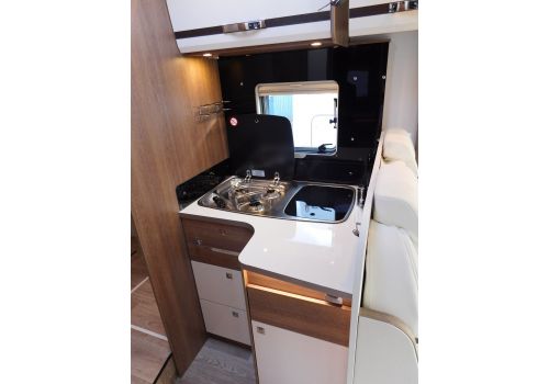 Autocaravana Perfilada DETHLEFFS Trend T 7057 DBM modelo 2017 de Ocasión