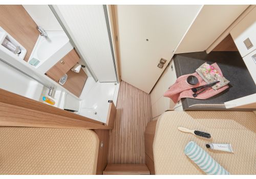 Furgoneta Cámper MALIBU Van Two Rooms 640 LE RB Nueva en Venta