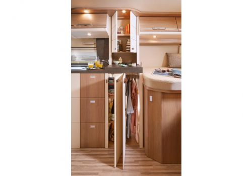 Furgoneta Cámper MALIBU Van Two Rooms 640 LE RB Nueva en Venta