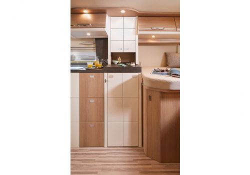 Furgoneta Cámper MALIBU Van Two Rooms 640 LE RB Nueva en Venta