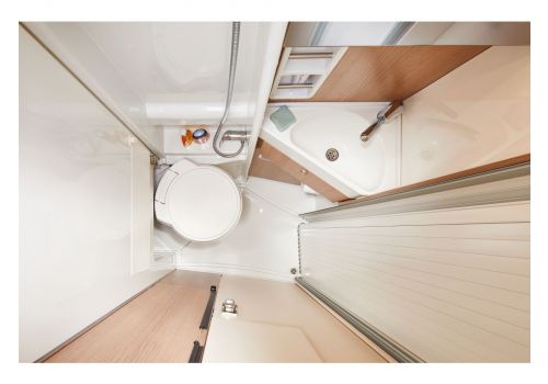 Furgoneta Cámper MALIBU Van Two Rooms 640 LE RB Nueva en Venta