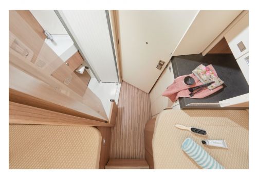 Furgoneta Cámper MALIBU Van Two Rooms 640 LE RB Nueva en Venta