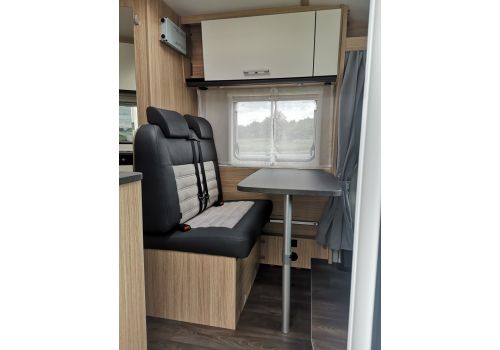 Autocaravana Perfilada SUNLIGHT Van V69 Adventure de Ocasión