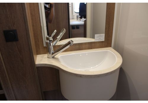 Autocaravana Capuchina DETHLEFFS Trend A 5887 modelo 2019 de Ocasión