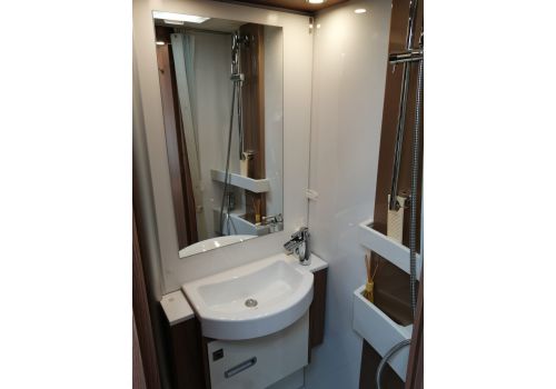 Autocaravana Integral BURSTNER Ixeo I 690G de Ocasión