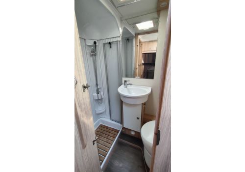 Autocaravana Capuchina SUNLIGHT A 68 de Ocasión