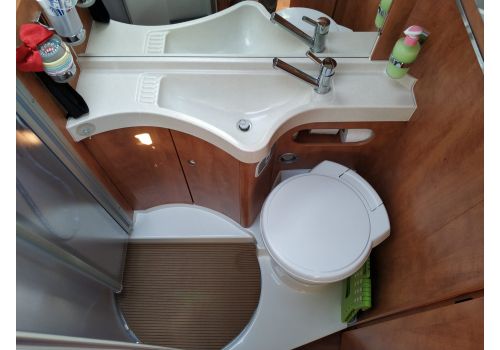 Autocaravana Integral CARTHAGO C-Compactline I138 de Ocasión