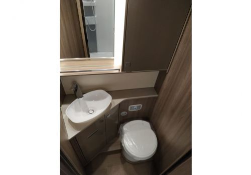 Autocaravana Perfilada LMC Element T 758 G de Ocasión