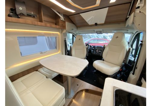 Furgoneta Cámper RAPIDO V65 XL Modelo 2022 de Ocasión