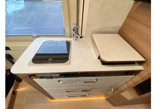 Furgoneta Cámper RAPIDO V65 XL Modelo 2022 de Ocasión