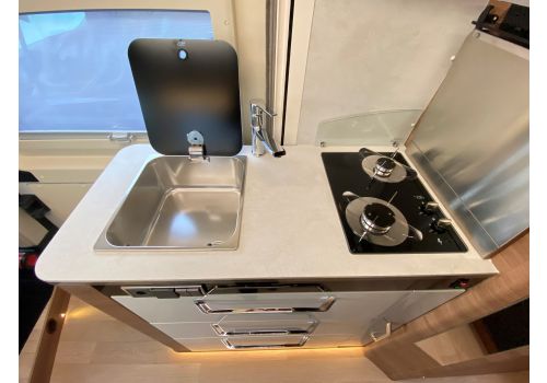 Furgoneta Cámper RAPIDO V65 XL Modelo 2022 de Ocasión