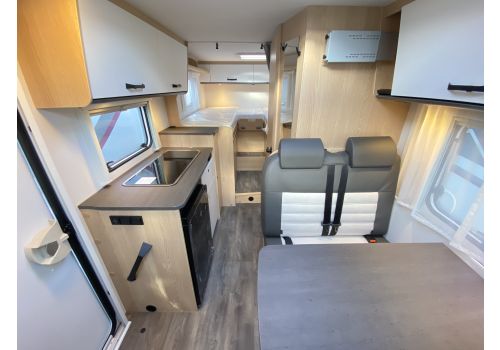 Autocaravana Perfilada SUNLIGHT V66 Adventure Edition de Ocasión