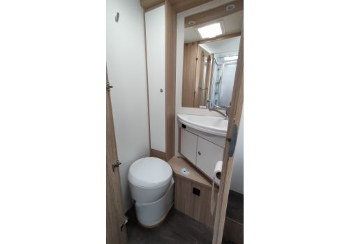 Autocaravana Integral SUNLIGHT I 69 L de Ocasión