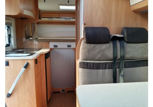 Autocaravana Perfilada DETHLEFFS Globebus T-11 de Ocasión