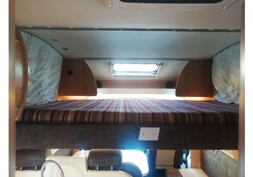 Autocaravana Perfilada BURSTNER Ixeo T 720 de Ocasión