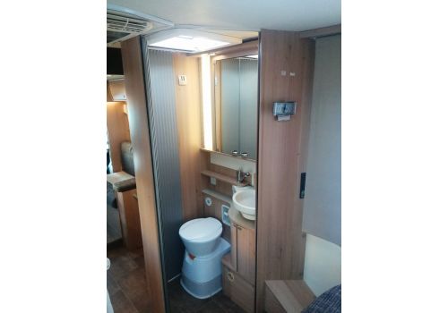 Autocaravana Perfilada BURSTNER Ixeo T 720 de Ocasión