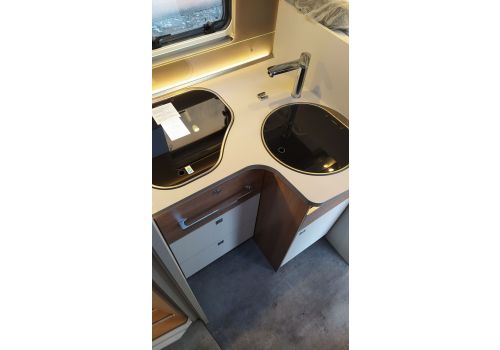 Autocaravana Perfilada DETHLEFFS Trend T7057 DBM Modelo 2022 de Ocasión