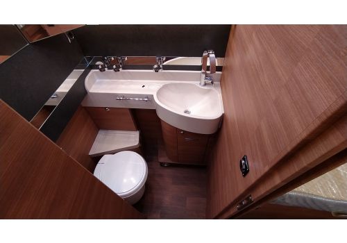 Autocaravana Integral CARTHAGO Chic C-Line I 4.9 LE Modelo 2022 de Ocasión