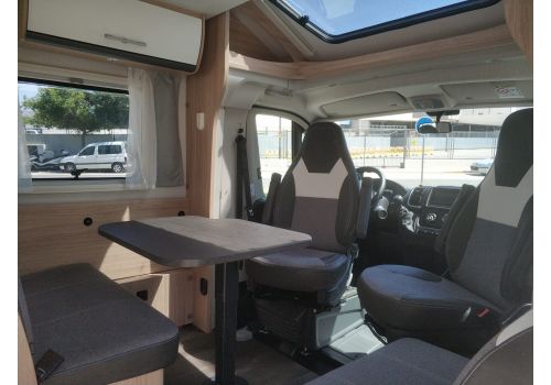 Autocaravana Perfilada SUNLIGHT T 69 L de Ocasión