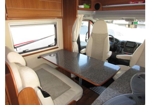 Autocaravana Perfilada DETHLEFFS Globe 4 de Ocasión