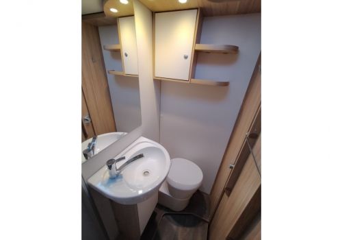 Autocaravana Capuchina SUNLIGHT A68 en Alquiler