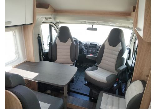 Autocaravana Perfilada SUNLIGHT V60 de Ocasión