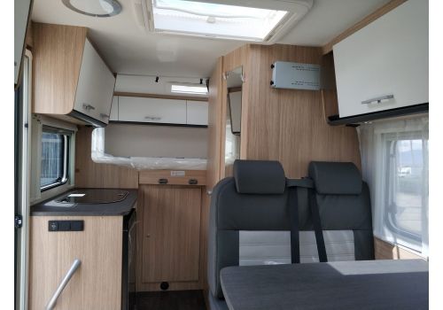 Autocaravana Perfilada SUNLIGHT V60 de Ocasión
