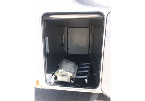 Autocaravana Integral RAPIDO 8096 DF de Ocasión