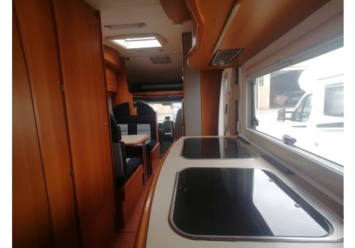 Autocaravana Capuchina BENIMAR Top 7000 ST de Ocasión