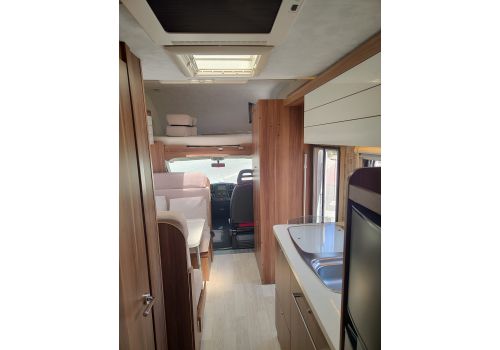 Autocaravana Capuchina ROLLER TEAM Zefiro 275 de Ocasión