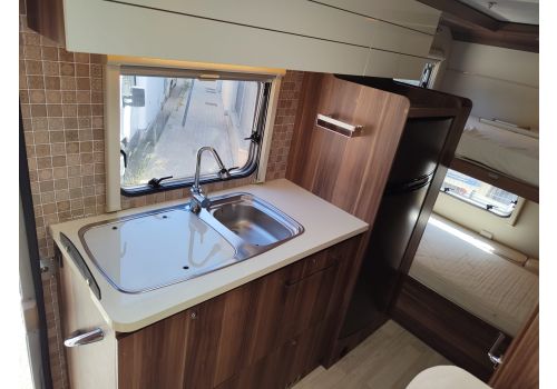 Autocaravana Capuchina ROLLER TEAM Zefiro 275 de Ocasión