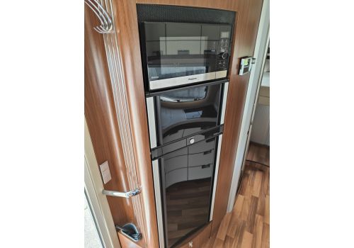 Autocaravana Integral HYMER S840 de Ocasión