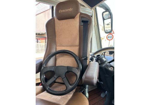 Autocaravana Integral CONCORDE Charisma 850 L de Ocasión