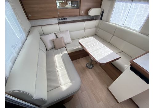 Autocaravana Integral RAPIDO 854F Modelo 2023 de Ocasión
