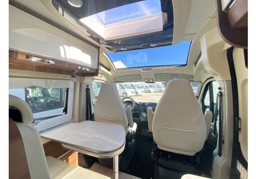 Furgoneta Cámper RAPIDO V68 Modelo 2023 de Ocasión