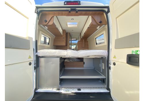 Furgoneta Cámper RAPIDO V68 Modelo 2023 de Ocasión