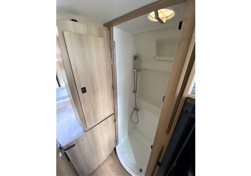 Furgoneta Cámper DREAMER D55 Limited Select Modelo 2023 de Ocasión